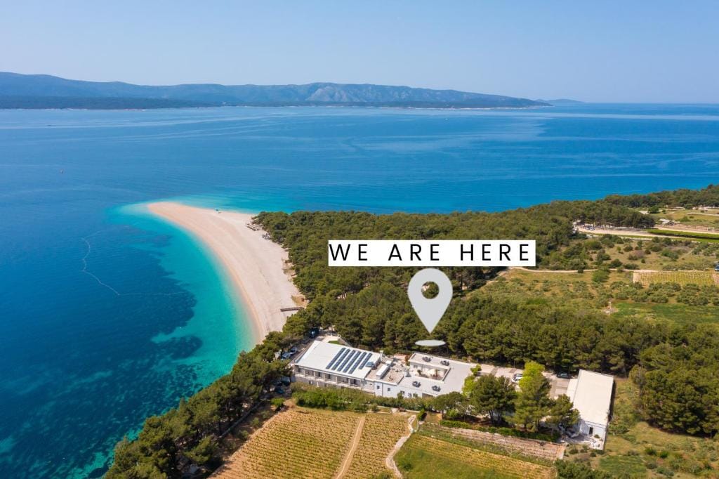 Zlatni Rat Beach Resort — 1