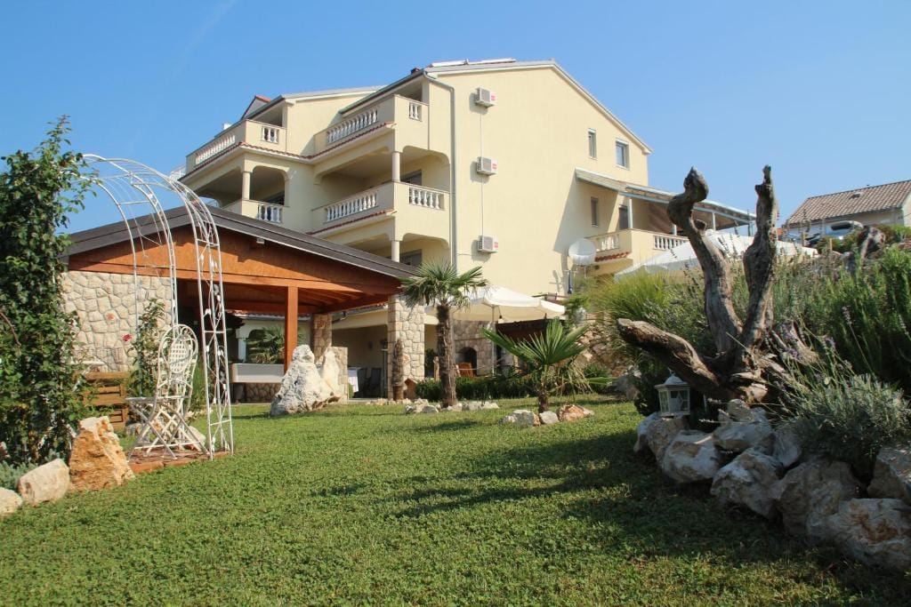 Villa Lilli - Appartements Kroatien — 1