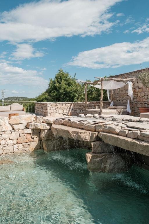 Nono Ban Boutique Hotel & Villas — 2