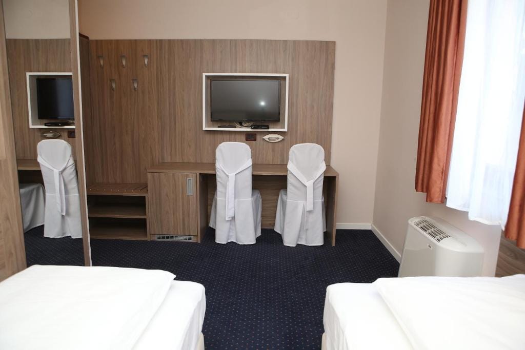 Hotel Ana — 5