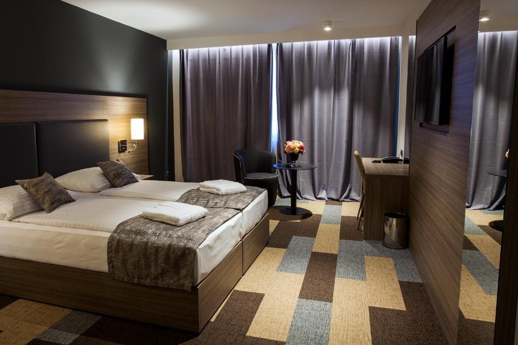 Hotel Princess — 2