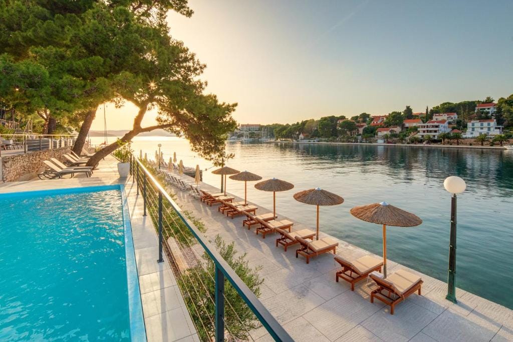 Hotel Milna Osam - Adults Only — 1