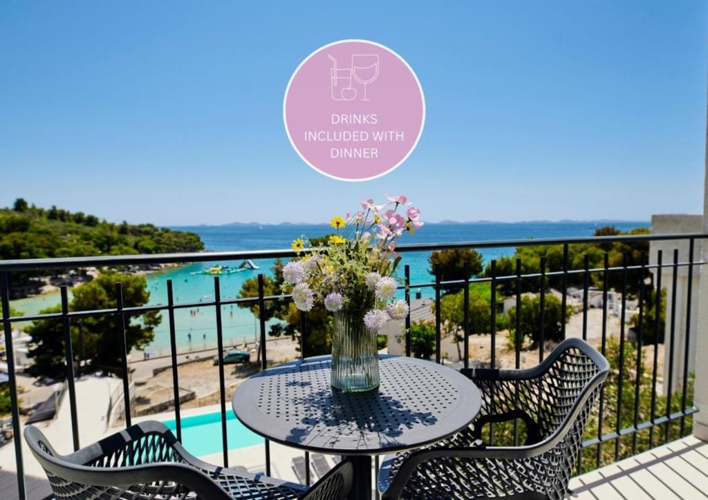 Colentum Resort Murter — 1