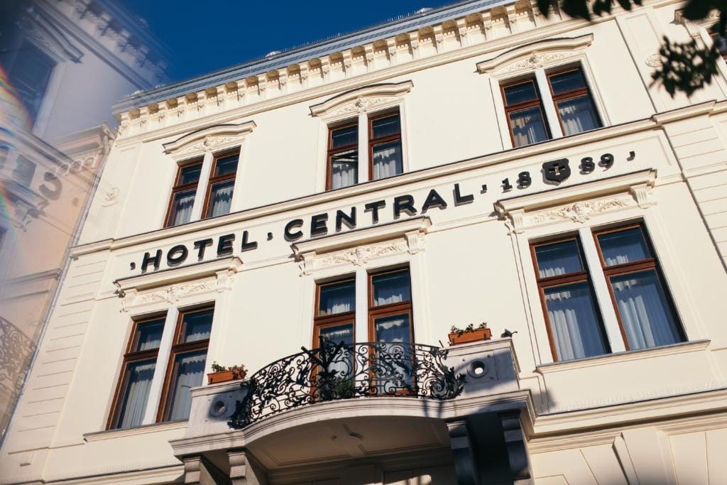 Hotel Central — 1