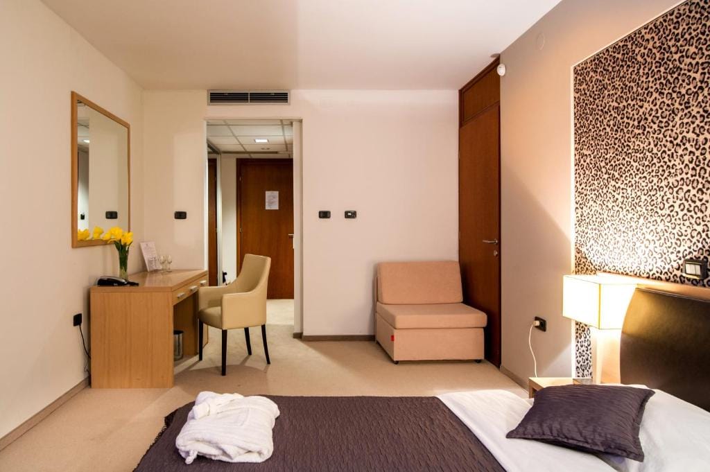ZOO hotel — 2