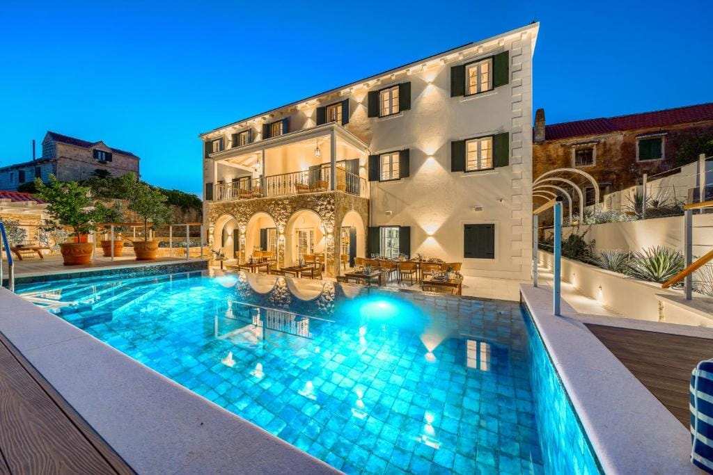 Hotel Brattia, Adults Only — 1
