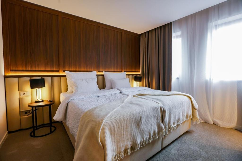 Difuzni hotel Zlatni Lug — 2