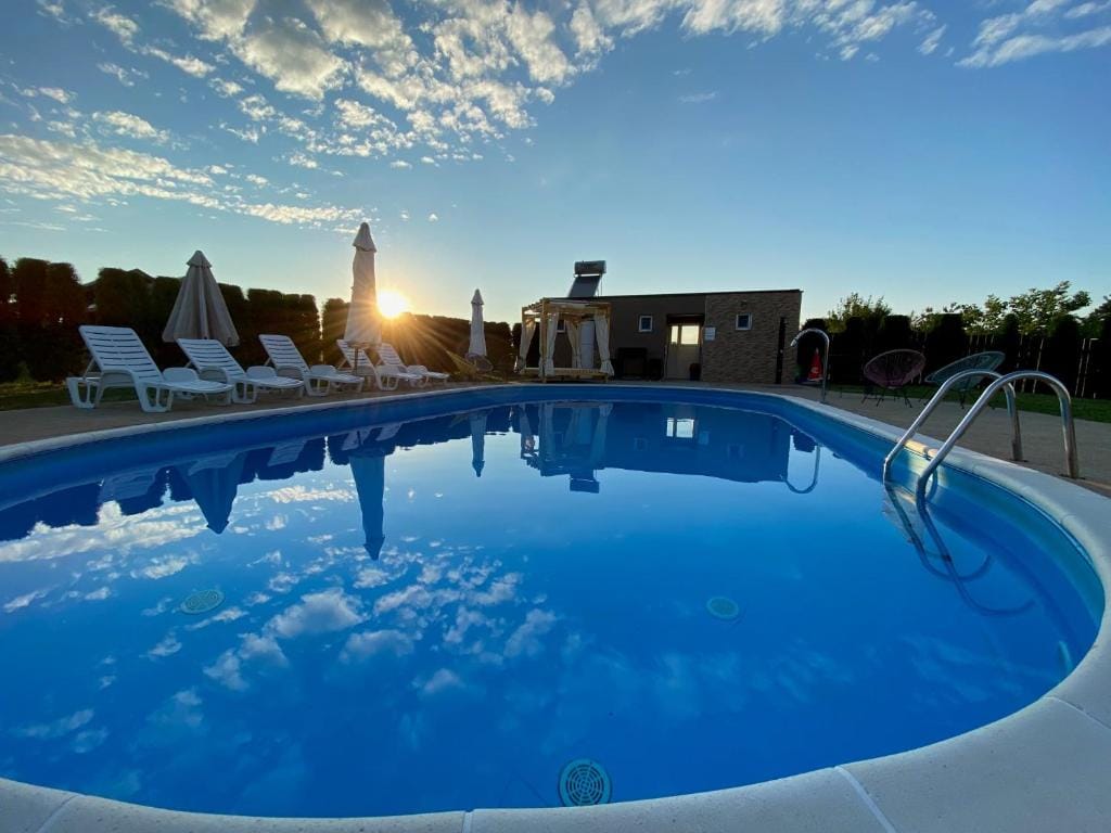 Difuzni hotel Zlatni Lug — 4