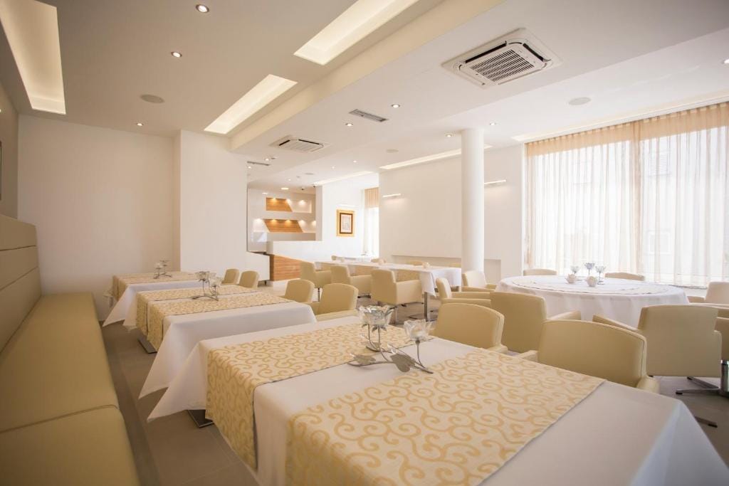 Adrion Aparthotel — 5