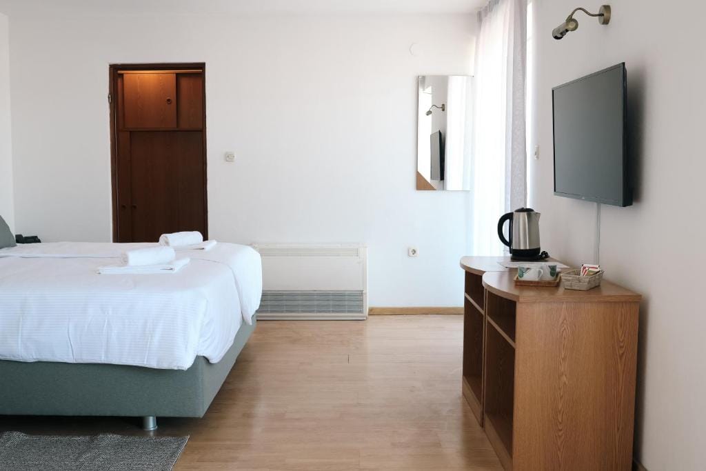 Artena Hotel — 5