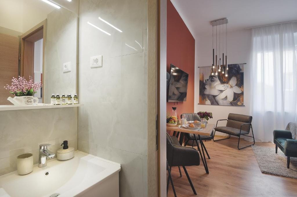 Emi Luxury Apartments — 3