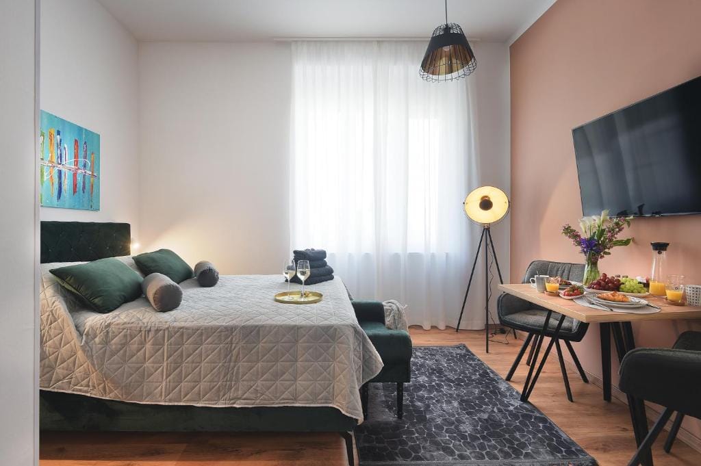 Emi Luxury Apartments — 5