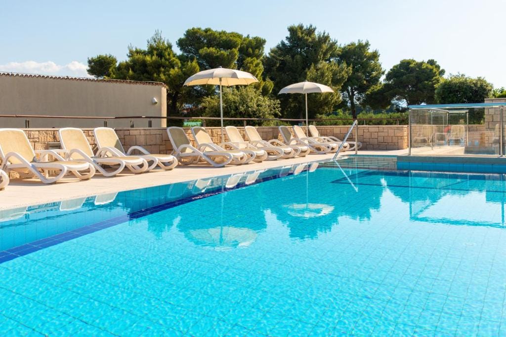 Aminess Vival Velaris Resort — 3