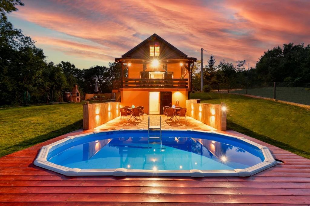 Jungle House with private pool, hot tub and sauna