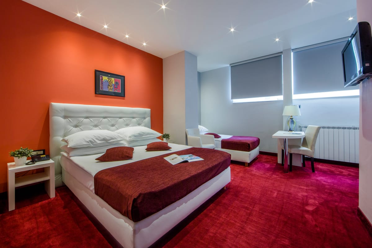 Hotel Central — 5