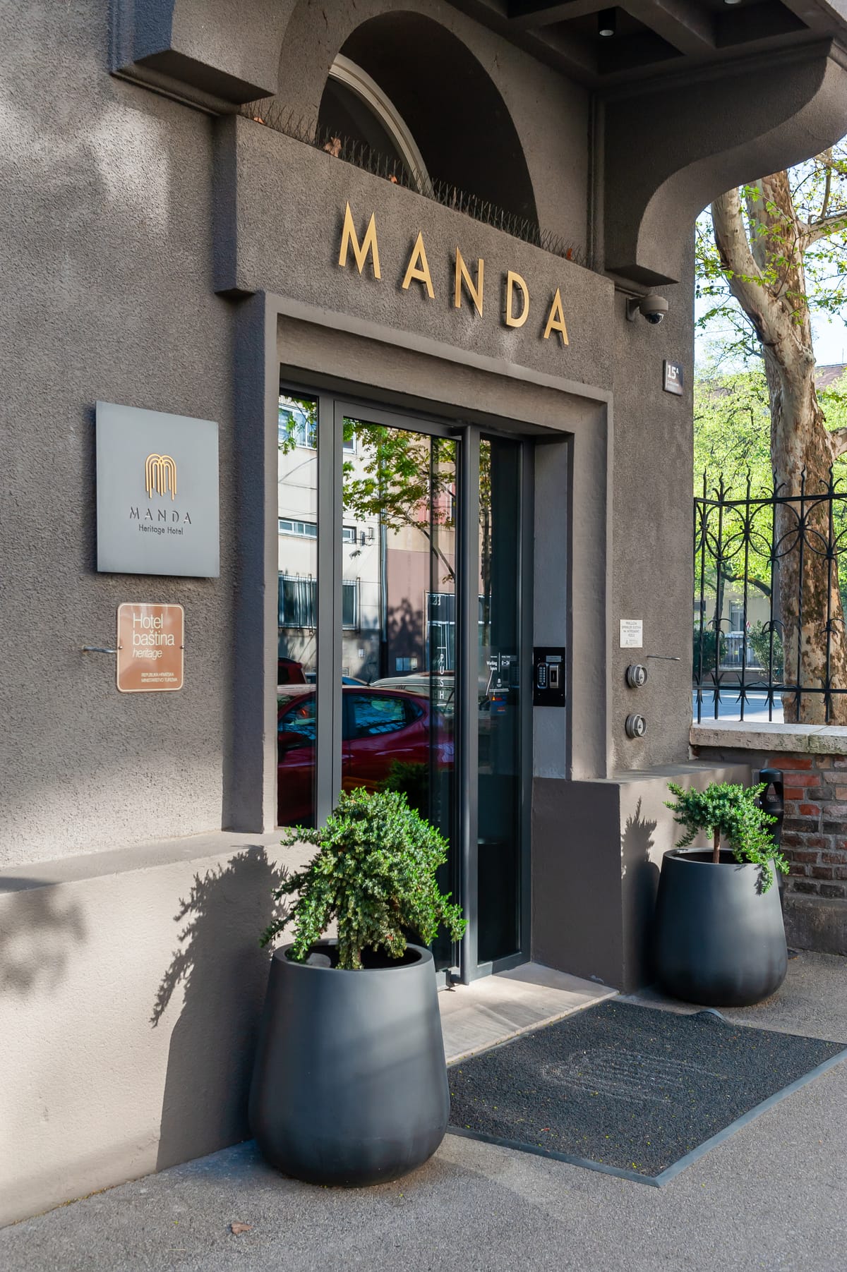 MANDA Heritage Hotel