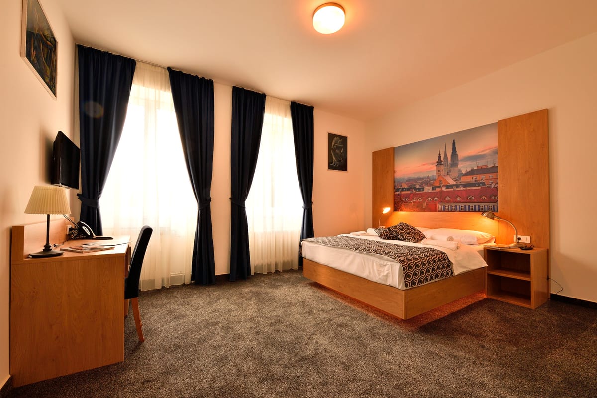 Orient Zagreb — 3