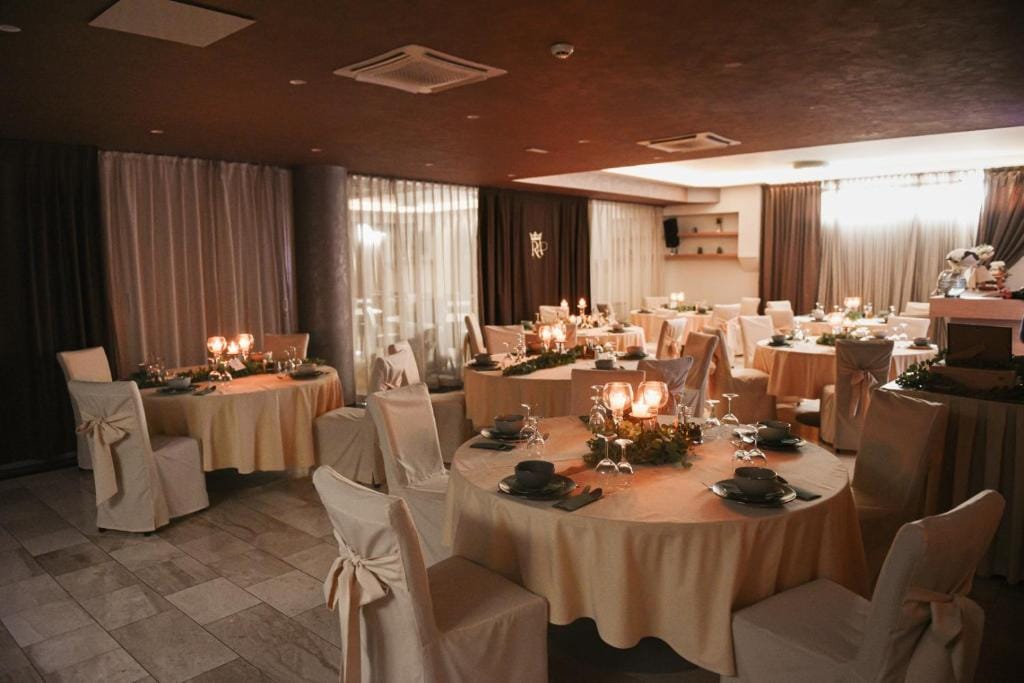 Royal Airport Hotel — 4