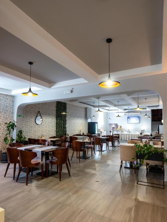 Hotel Admiral Vinkovci — 4