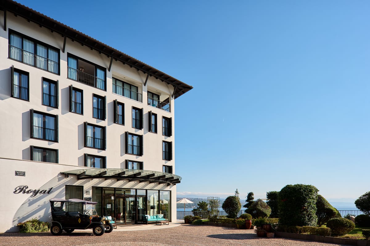 Hotel Royal — 2