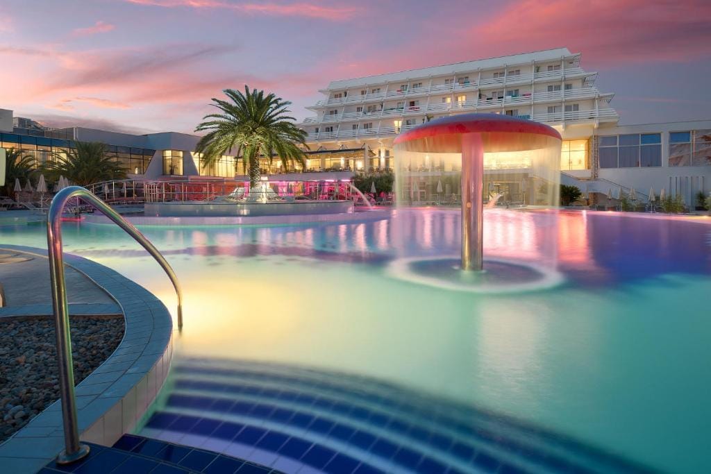 Hotel Olympia — 1